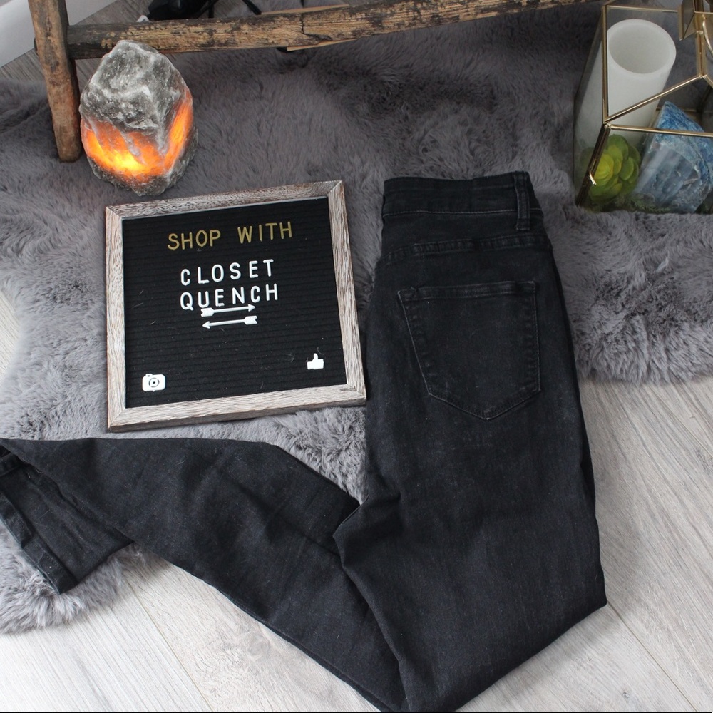 HIGH WAISTED SKINNY JEANS